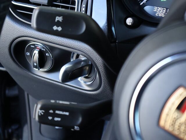 2022 Porsche Macan S Merriam KS