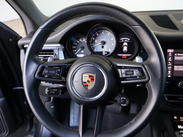 2022 Porsche Macan S Merriam KS