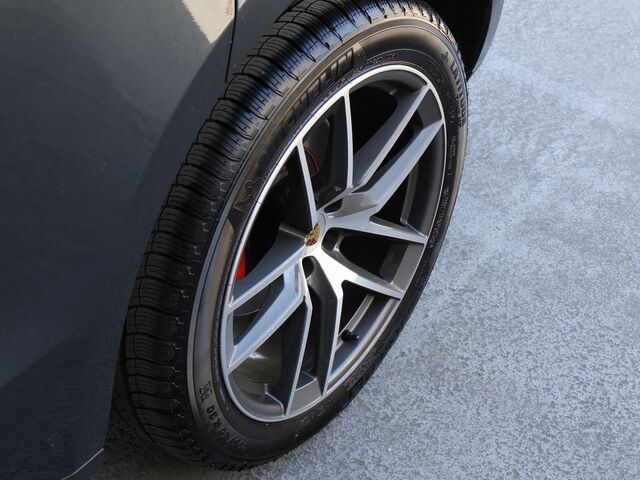 2022 Porsche Macan S Merriam KS