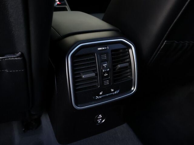 2022 Porsche Macan S Merriam KS