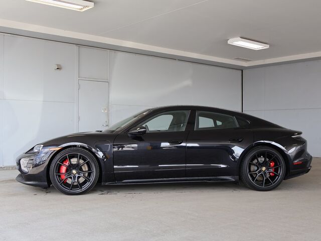 2022 Porsche Taycan GTS Merriam KS