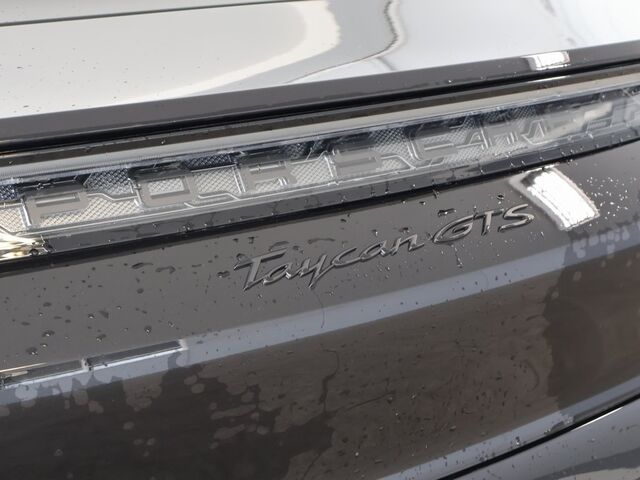 2022 Porsche Taycan GTS Merriam KS