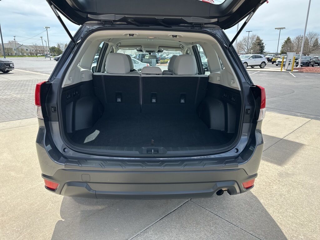 2022 Subaru Forester Base Manitowoc WI