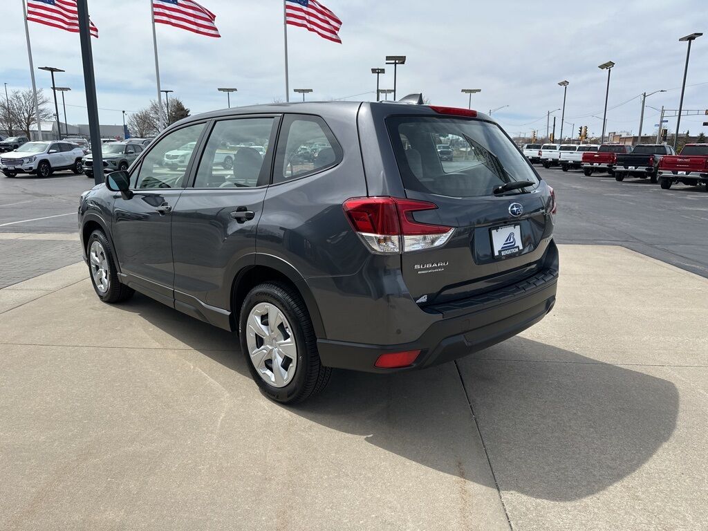 2022 Subaru Forester Base Manitowoc WI