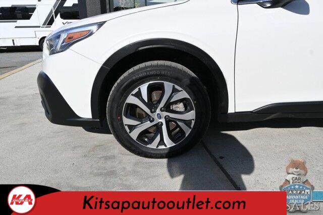 2022 Subaru Outback Limited / AWD / Eye Sight Pkg / Heated Leather Front & Rear Seats / Heated Steering / NAV / Sunroof / Harman Kardon Speakers / Adaptive Cruise & Blind Spot / Apple CarPlay & Android Auto / Tow Pkg / 33 MPG Banglore