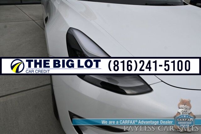 2022 Tesla Model 3 Long Range / AWD / Acceleration Boost Pkg / Front & Rear Heated Leather Seats / Heated Steering Wheel / NAV / Fixed Glass Roof / Lane Departure Alert / Bluetooth / Backup Camera / 358 Mile Range / 1-Owner Banglore