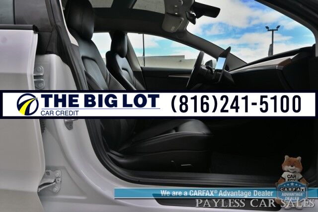 2022 Tesla Model 3 Long Range / AWD / Acceleration Boost Pkg / Front & Rear Heated Leather Seats / Heated Steering Wheel / NAV / Fixed Glass Roof / Lane Departure Alert / Bluetooth / Backup Camera / 358 Mile Range / 1-Owner Banglore