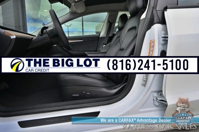 2022 Tesla Model 3 Long Range / AWD / Acceleration Boost Pkg / Front & Rear Heated Leather Seats / Heated Steering Wheel / NAV / Fixed Glass Roof / Lane Departure Alert / Bluetooth / Backup Camera / 358 Mile Range / 1-Owner Banglore