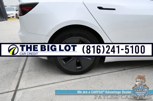 2022 Tesla Model 3 Long Range / AWD / Acceleration Boost Pkg / Front & Rear Heated Leather Seats / Heated Steering Wheel / NAV / Fixed Glass Roof / Lane Departure Alert / Bluetooth / Backup Camera / 358 Mile Range / 1-Owner Banglore