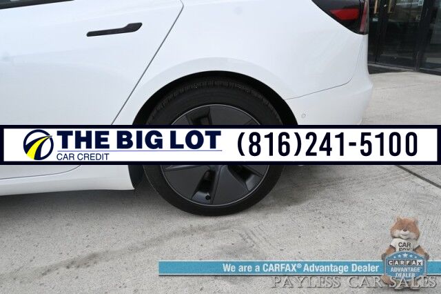 2022 Tesla Model 3 Long Range / AWD / Acceleration Boost Pkg / Front & Rear Heated Leather Seats / Heated Steering Wheel / NAV / Fixed Glass Roof / Lane Departure Alert / Bluetooth / Backup Camera / 358 Mile Range / 1-Owner Banglore