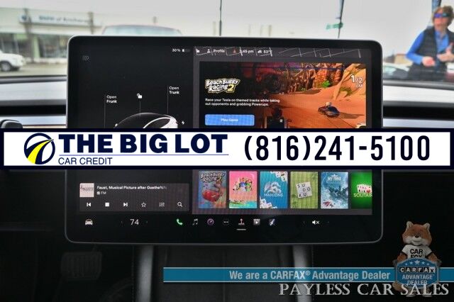 2022 Tesla Model 3 Long Range / AWD / Acceleration Boost Pkg / Front & Rear Heated Leather Seats / Heated Steering Wheel / NAV / Fixed Glass Roof / Lane Departure Alert / Bluetooth / Backup Camera / 358 Mile Range / 1-Owner Banglore