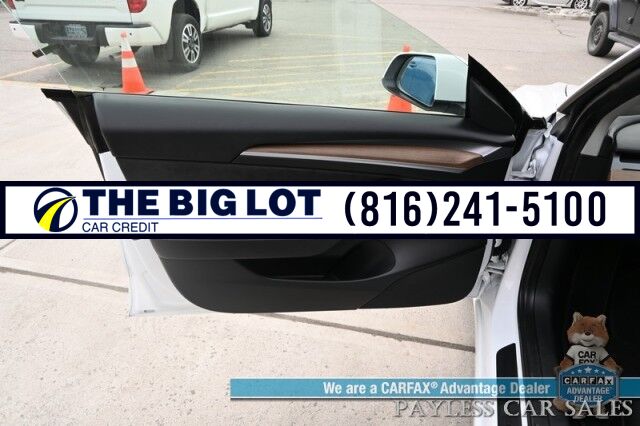 2022 Tesla Model 3 Long Range / AWD / Acceleration Boost Pkg / Front & Rear Heated Leather Seats / Heated Steering Wheel / NAV / Fixed Glass Roof / Lane Departure Alert / Bluetooth / Backup Camera / 358 Mile Range / 1-Owner Banglore