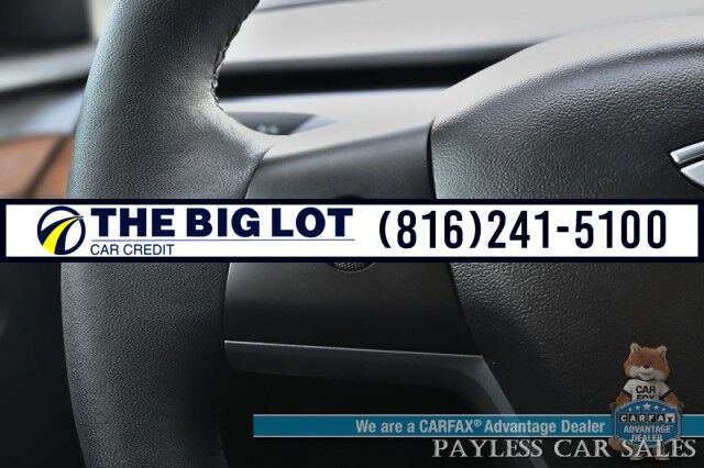 2022 Tesla Model 3 Long Range / AWD / Acceleration Boost Pkg / Front & Rear Heated Leather Seats / Heated Steering Wheel / NAV / Fixed Glass Roof / Lane Departure Alert / Bluetooth / Backup Camera / 358 Mile Range / 1-Owner Banglore