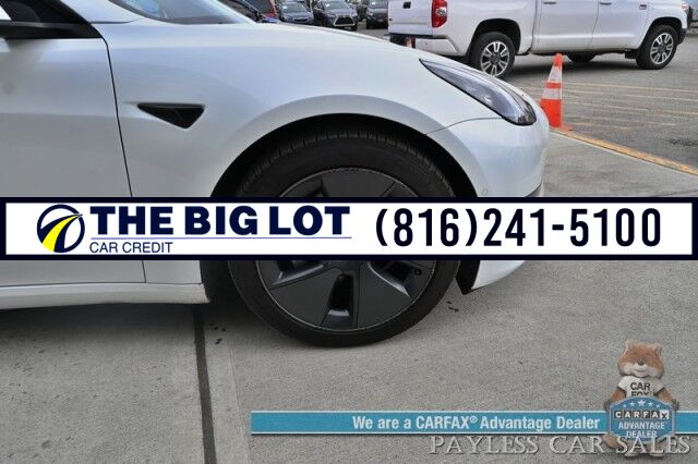 2022 Tesla Model 3 Long Range / AWD / Acceleration Boost Pkg / Front & Rear Heated Leather Seats / Heated Steering Wheel / NAV / Fixed Glass Roof / Lane Departure Alert / Bluetooth / Backup Camera / 358 Mile Range / 1-Owner Banglore