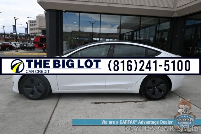 2022 Tesla Model 3 Long Range / AWD / Acceleration Boost Pkg / Front & Rear Heated Leather Seats / Heated Steering Wheel / NAV / Fixed Glass Roof / Lane Departure Alert / Bluetooth / Backup Camera / 358 Mile Range / 1-Owner Banglore