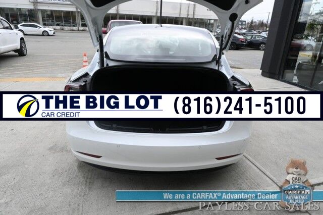 2022 Tesla Model 3 Long Range / AWD / Acceleration Boost Pkg / Front & Rear Heated Leather Seats / Heated Steering Wheel / NAV / Fixed Glass Roof / Lane Departure Alert / Bluetooth / Backup Camera / 358 Mile Range / 1-Owner Banglore