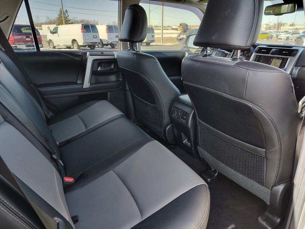 2022 Toyota 4Runner SR5 Premium Green Bay WI