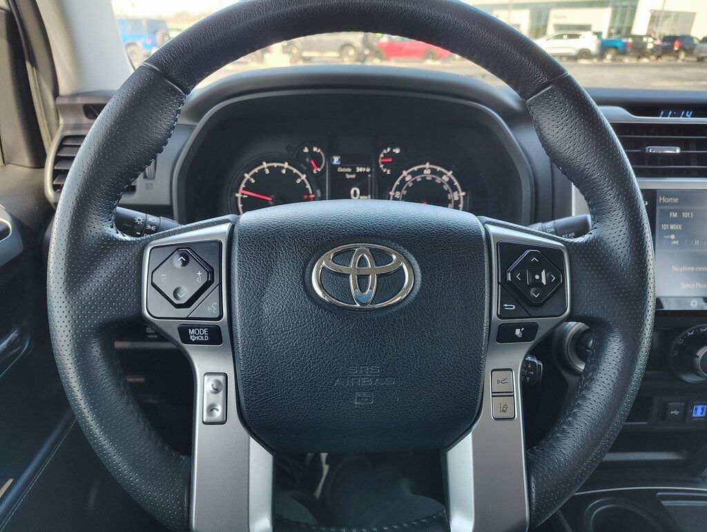 2022 Toyota 4Runner SR5 Premium Green Bay WI