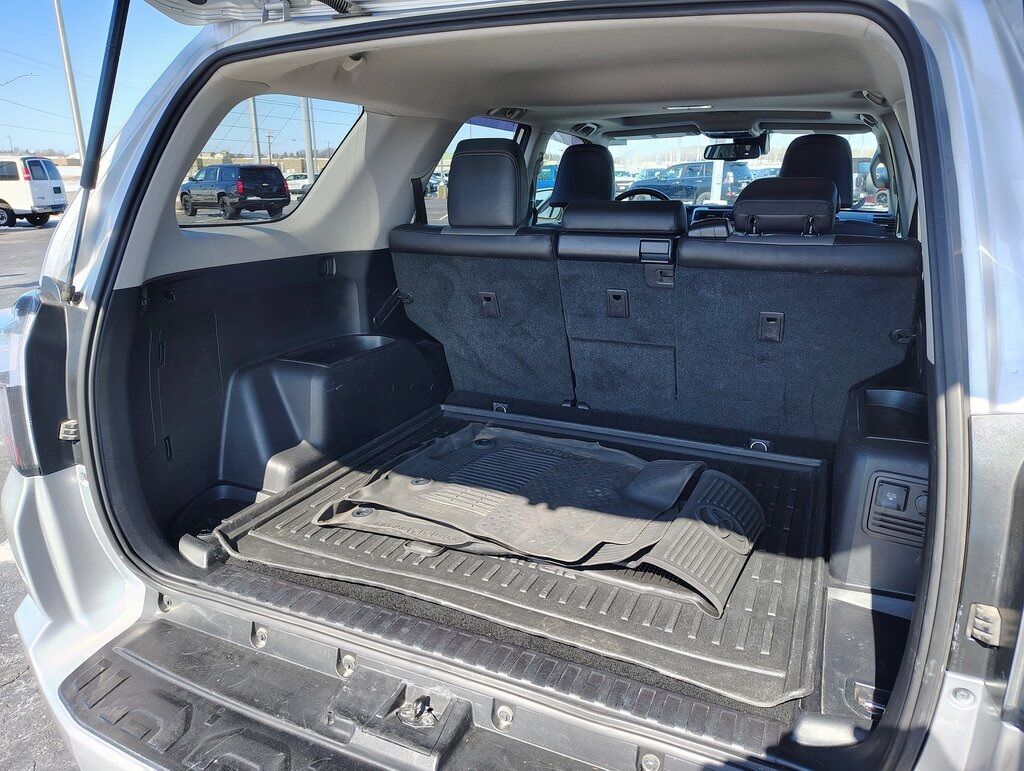 2022 Toyota 4Runner SR5 Premium Green Bay WI