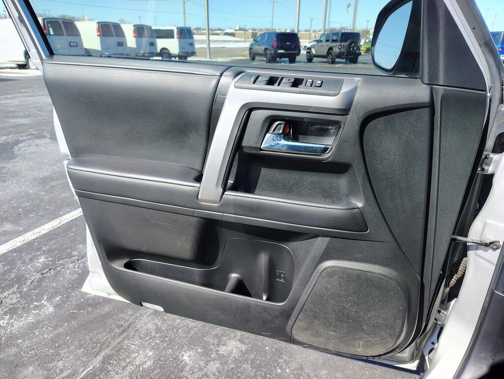 2022 Toyota 4Runner SR5 Premium Green Bay WI