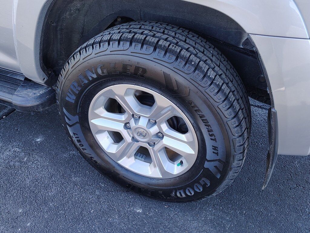 2022 Toyota 4Runner SR5 Premium Green Bay WI