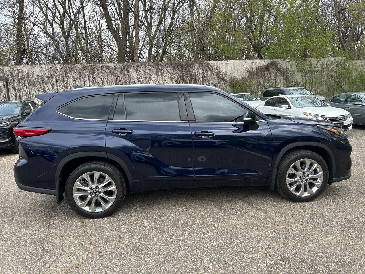 2022 Toyota Highlander Limited Oak Ridge TN