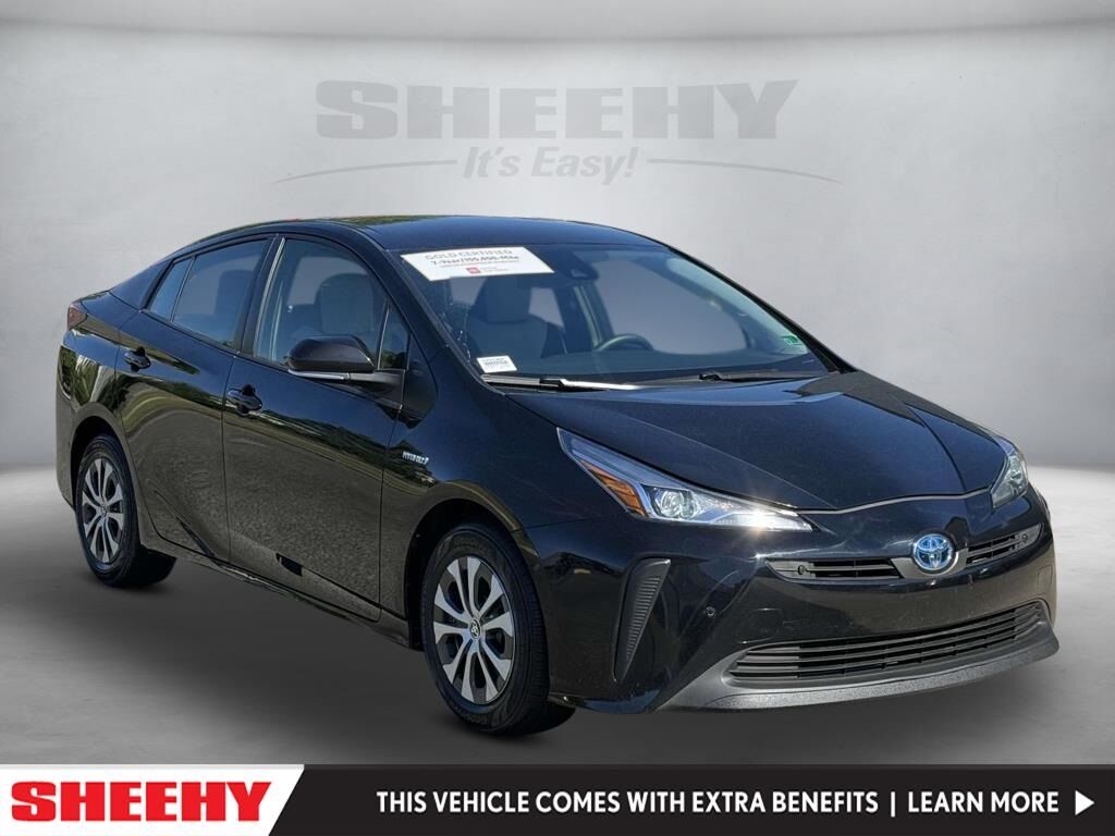 2022 Toyota Prius LE