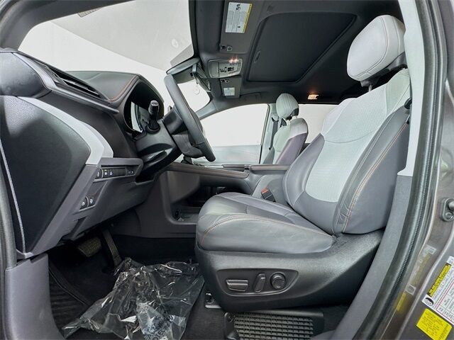 2022 Toyota Sienna XSE Quincy MA