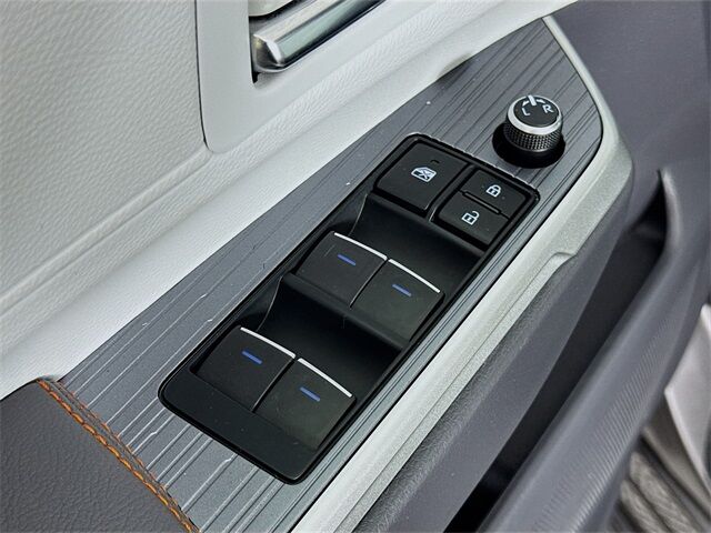 2022 Toyota Sienna XSE Quincy MA