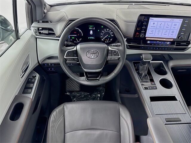 2022 Toyota Sienna XSE Quincy MA