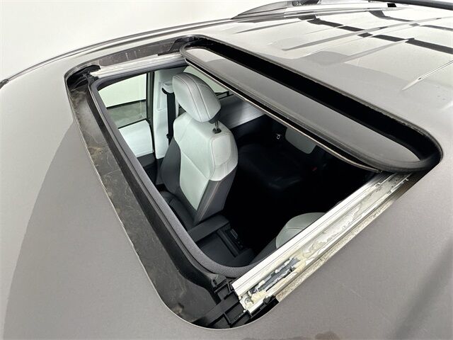 2022 Toyota Sienna XSE Quincy MA