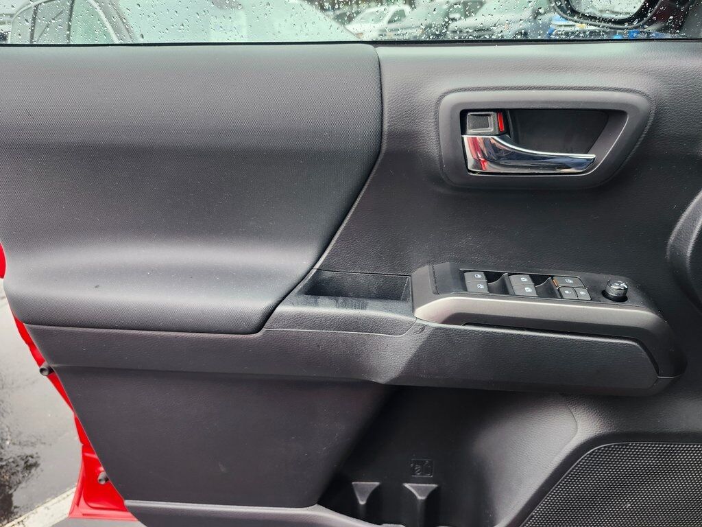 2022 Toyota Tacoma SR V6 Green Bay WI