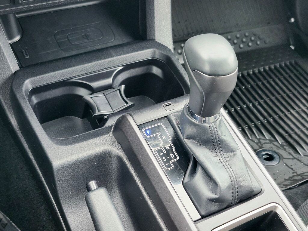 2022 Toyota Tacoma SR V6 Green Bay WI