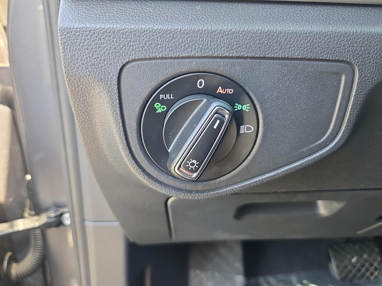 2022 Volkswagen Atlas Cross Sport 2.0T SE w/Technology Stafford VA