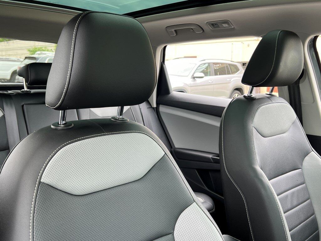 2022 Volkswagen Taos 1.5T SEL Springfield VA