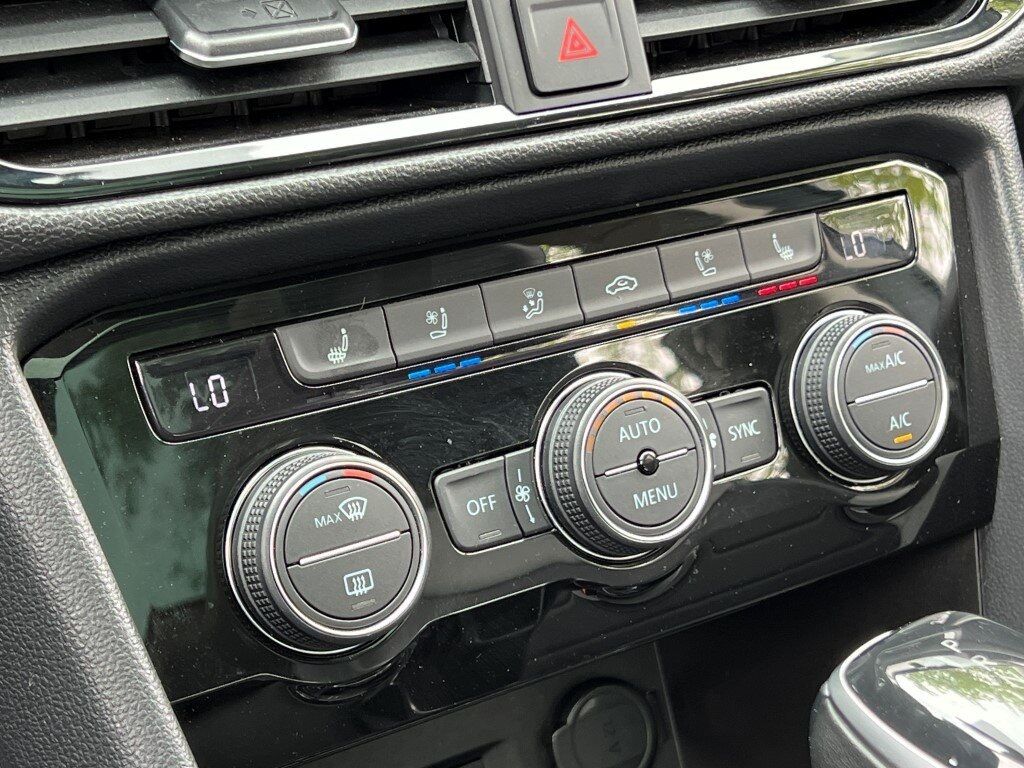 2022 Volkswagen Taos 1.5T SEL Springfield VA