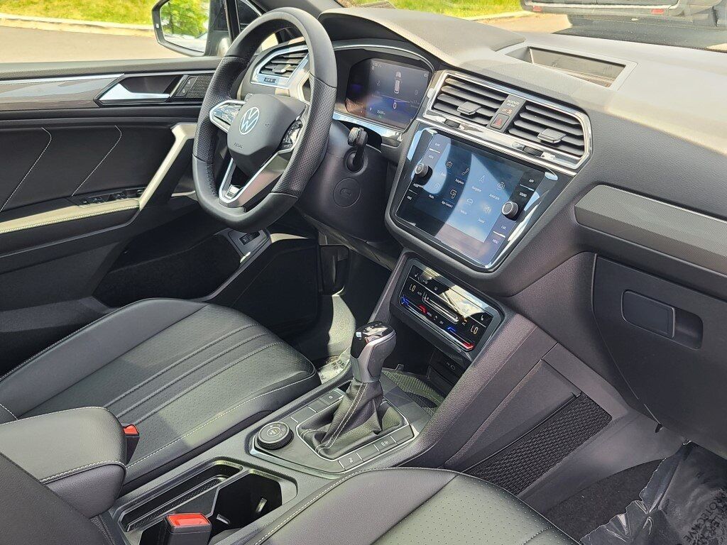 2022 Volkswagen Tiguan 2.0T SE R-Line Black Springfield VA