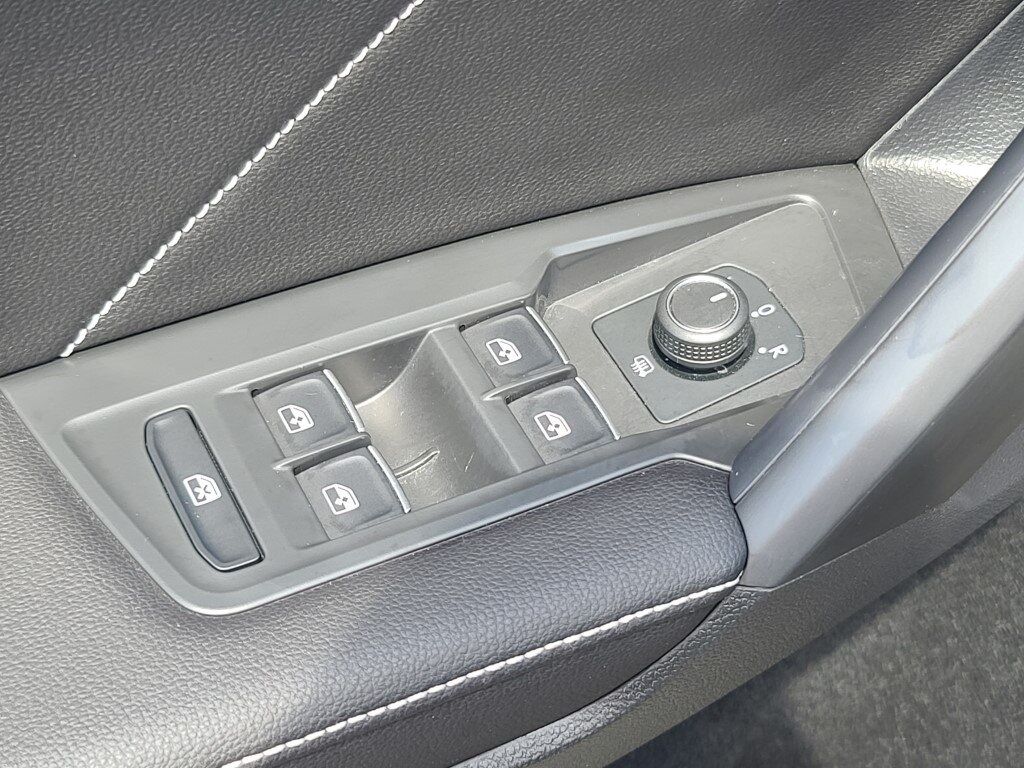 2022 Volkswagen Tiguan 2.0T SE R-Line Black Springfield VA