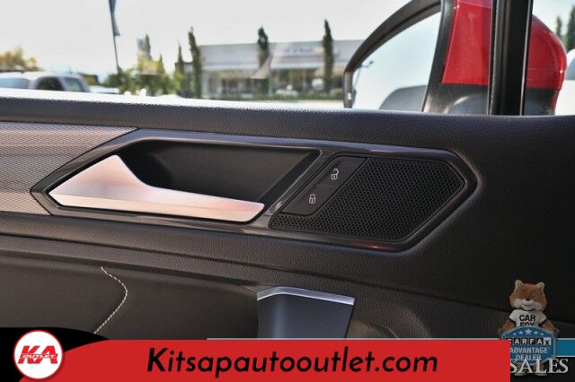 2022 Volkswagen Tiguan SE / AWD / Auto Start / Power & Heated Leather Seats / Panoramic Sunroof / Apple CarPlay & Android Auto / Back Up Camera / Power Liftgate / Keyless Entry & Start / 29 MPG / 1-Owner Banglore
