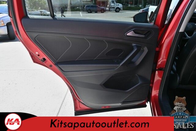 2022 Volkswagen Tiguan SE / AWD / Auto Start / Power & Heated Leather Seats / Panoramic Sunroof / Apple CarPlay & Android Auto / Back Up Camera / Power Liftgate / Keyless Entry & Start / 29 MPG / 1-Owner Banglore