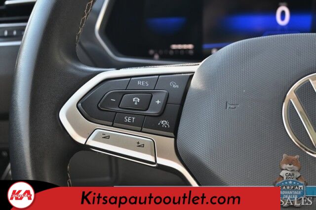 2022 Volkswagen Tiguan SE / AWD / Auto Start / Power & Heated Leather Seats / Panoramic Sunroof / Apple CarPlay & Android Auto / Back Up Camera / Power Liftgate / Keyless Entry & Start / 29 MPG / 1-Owner Banglore