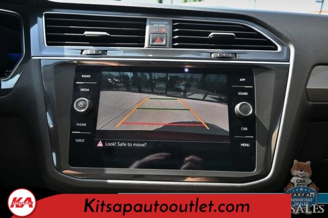 2022 Volkswagen Tiguan SE / AWD / Auto Start / Power & Heated Leather Seats / Panoramic Sunroof / Apple CarPlay & Android Auto / Back Up Camera / Power Liftgate / Keyless Entry & Start / 29 MPG / 1-Owner Banglore