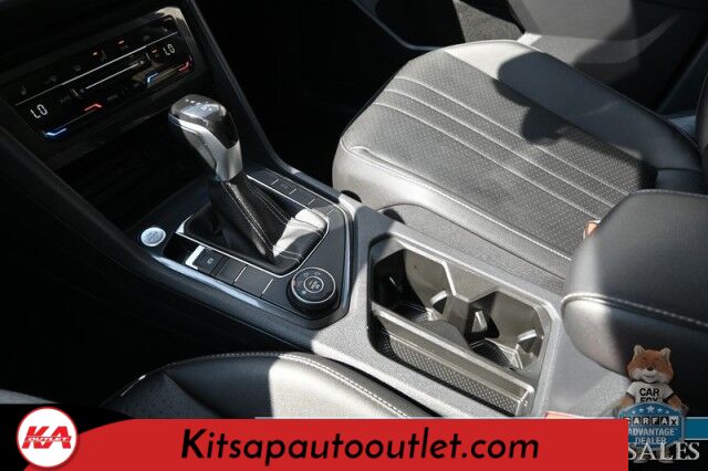 2022 Volkswagen Tiguan SE / AWD / Auto Start / Power & Heated Leather Seats / Panoramic Sunroof / Apple CarPlay & Android Auto / Back Up Camera / Power Liftgate / Keyless Entry & Start / 29 MPG / 1-Owner Banglore