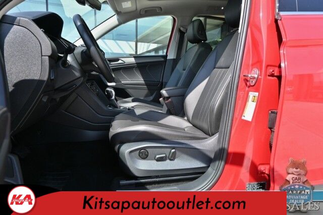 2022 Volkswagen Tiguan SE / AWD / Auto Start / Power & Heated Leather Seats / Panoramic Sunroof / Apple CarPlay & Android Auto / Back Up Camera / Power Liftgate / Keyless Entry & Start / 29 MPG / 1-Owner Banglore