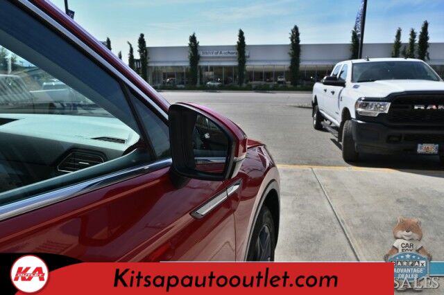 2022 Volkswagen Tiguan SE / AWD / Auto Start / Power & Heated Leather Seats / Panoramic Sunroof / Apple CarPlay & Android Auto / Back Up Camera / Power Liftgate / Keyless Entry & Start / 29 MPG / 1-Owner Banglore