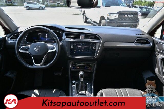 2022 Volkswagen Tiguan SE / AWD / Auto Start / Power & Heated Leather Seats / Panoramic Sunroof / Apple CarPlay & Android Auto / Back Up Camera / Power Liftgate / Keyless Entry & Start / 29 MPG / 1-Owner Banglore