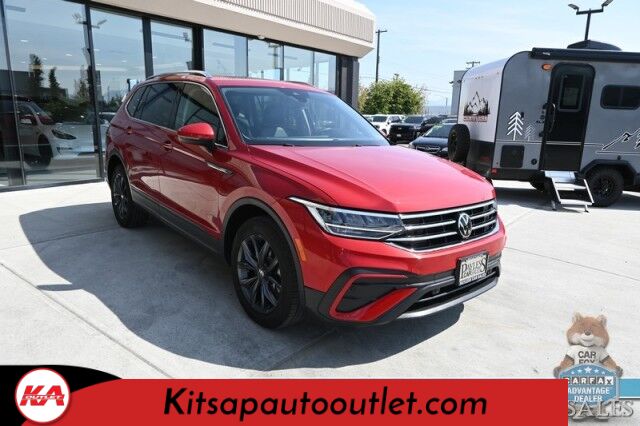 2022 Volkswagen Tiguan SE / AWD / Auto Start / Power & Heated Leather Seats / Panoramic Sunroof / Apple CarPlay & Android Auto / Back Up Camera / Power Liftgate / Keyless Entry & Start / 29 MPG / 1-Owner Banglore