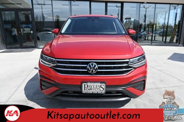 2022 Volkswagen Tiguan SE / AWD / Auto Start / Power & Heated Leather Seats / Panoramic Sunroof / Apple CarPlay & Android Auto / Back Up Camera / Power Liftgate / Keyless Entry & Start / 29 MPG / 1-Owner Banglore