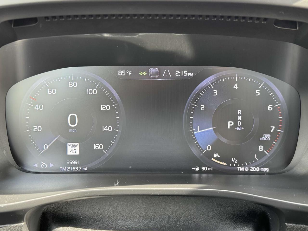 2022 Volvo XC40 Momentum Fredericksburg VA