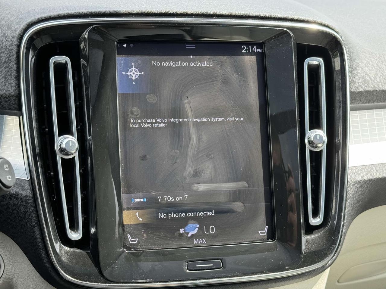 2022 Volvo XC40 Momentum Fredericksburg VA